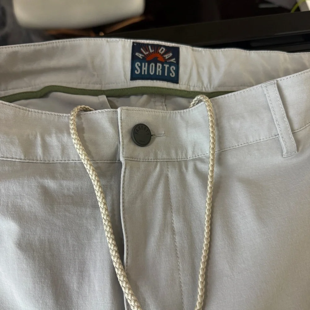 Faherty Men’s All Day 9” Shorts | Ice Grey | Size 38”